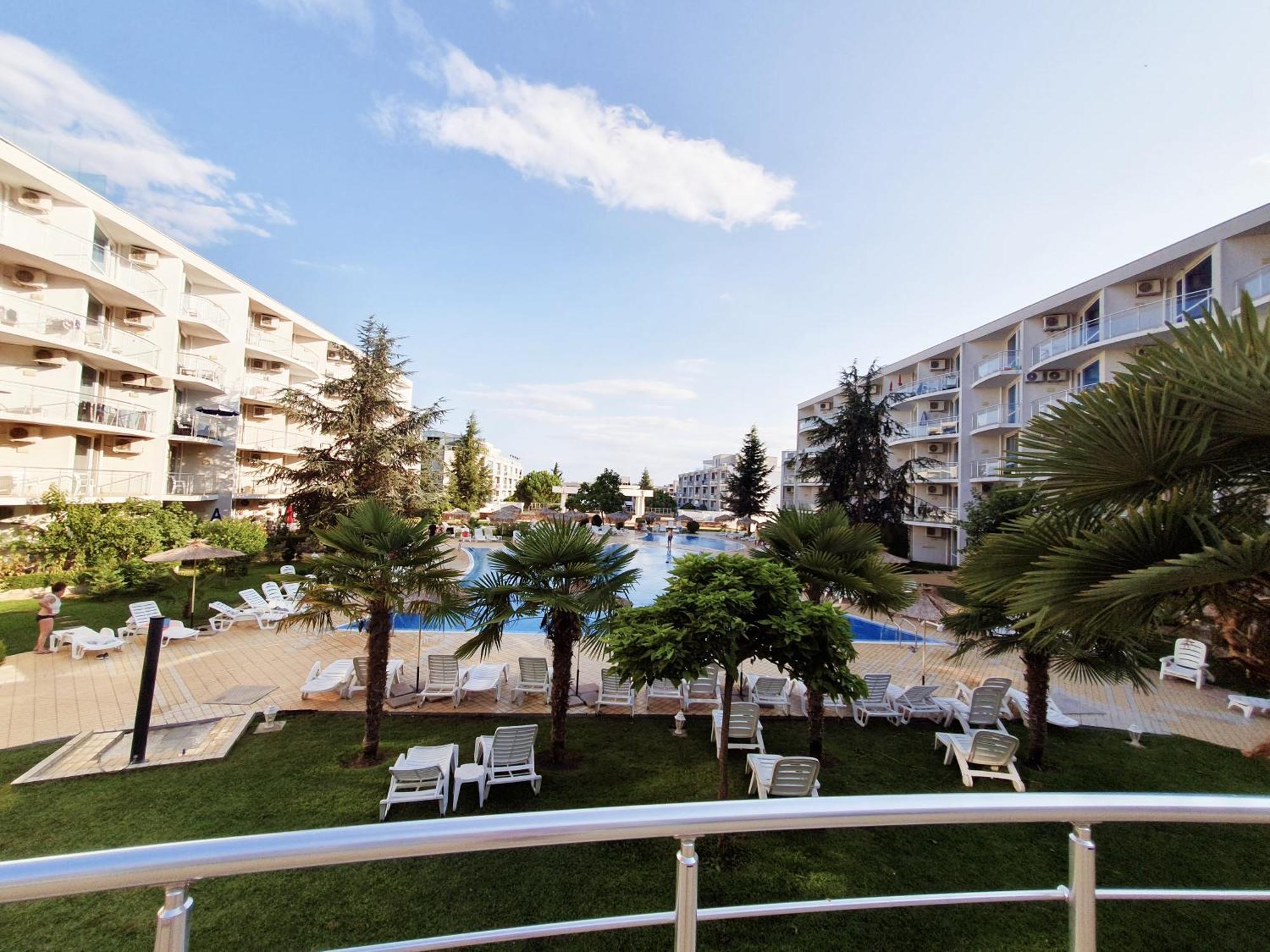 Elena'S Lux Aparthotel - Town & Sea View - Atlantis Spa Sarafovo Eksteriør bilde