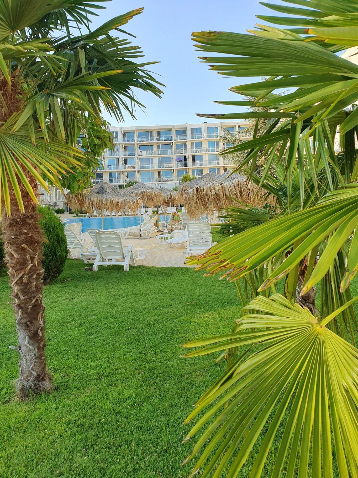 Elena'S Lux Aparthotel - Town & Sea View - Atlantis Spa Sarafovo Eksteriør bilde