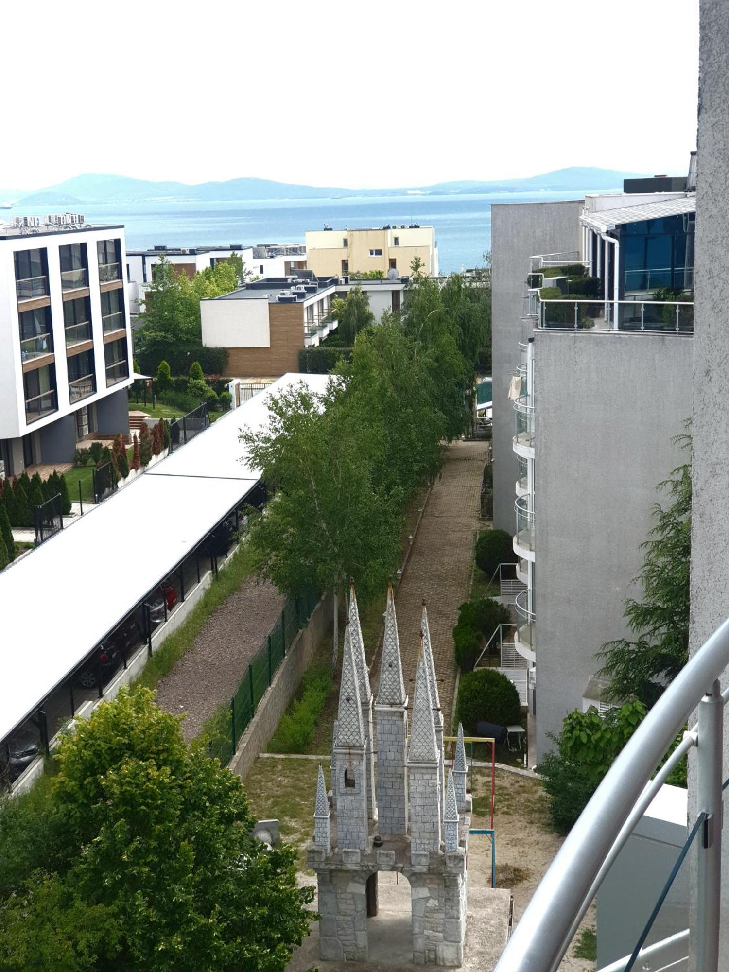 Elena'S Lux Aparthotel - Town & Sea View - Atlantis Spa Sarafovo Eksteriør bilde